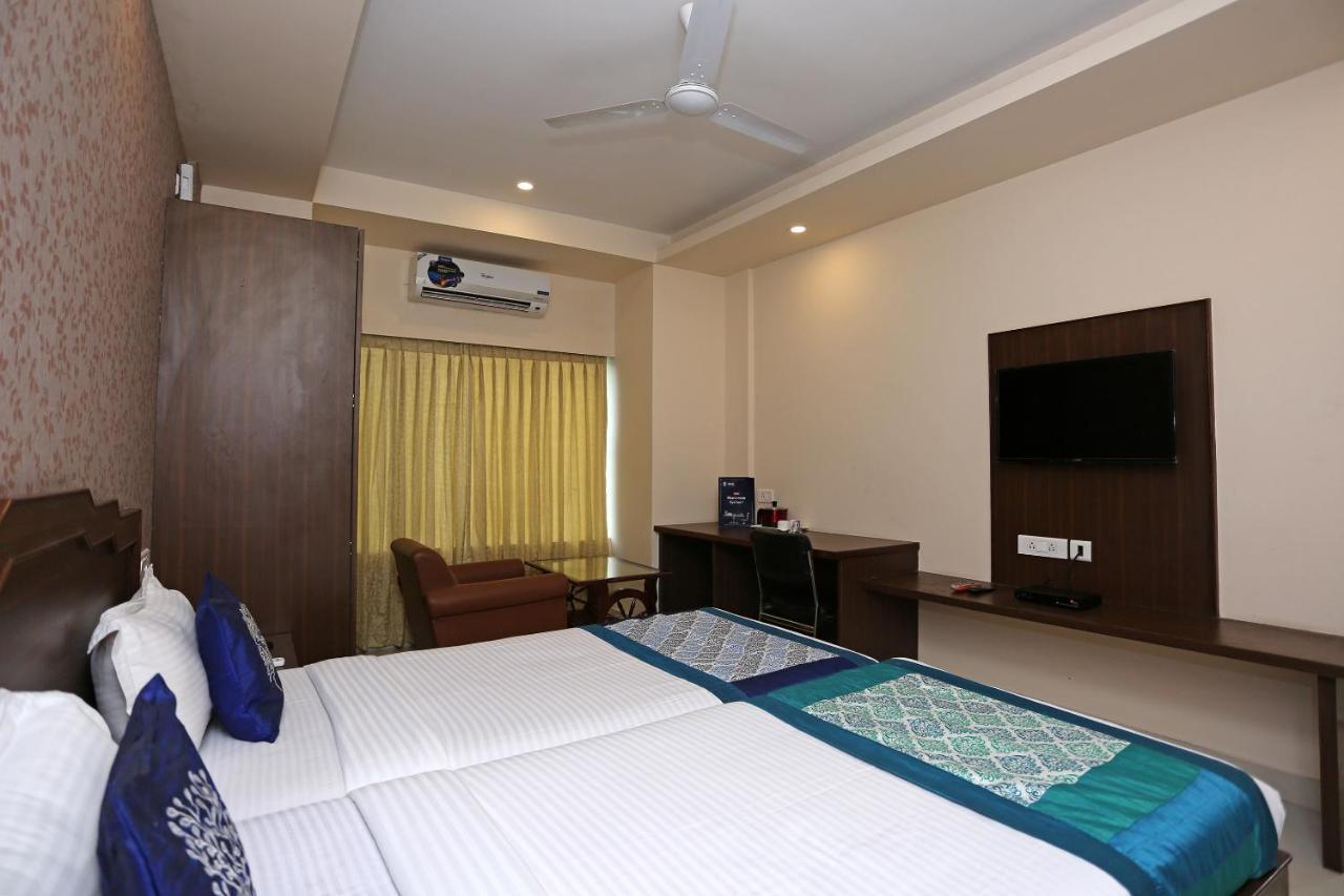 Hotel Railview Bhubaneswar Exterior photo